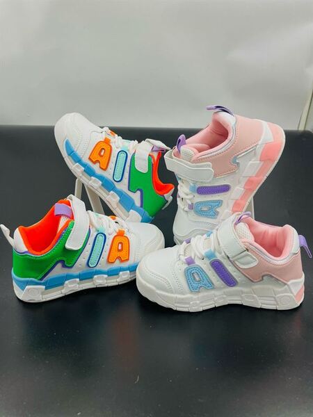 KIDS shoes and sandals F184